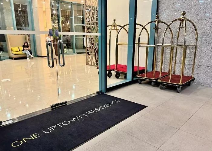 One Uptown By Huang Apartment *