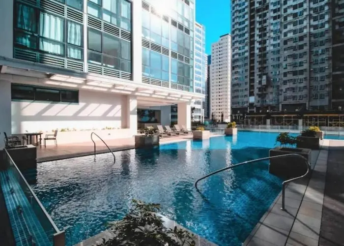 One Uptown By Huang *